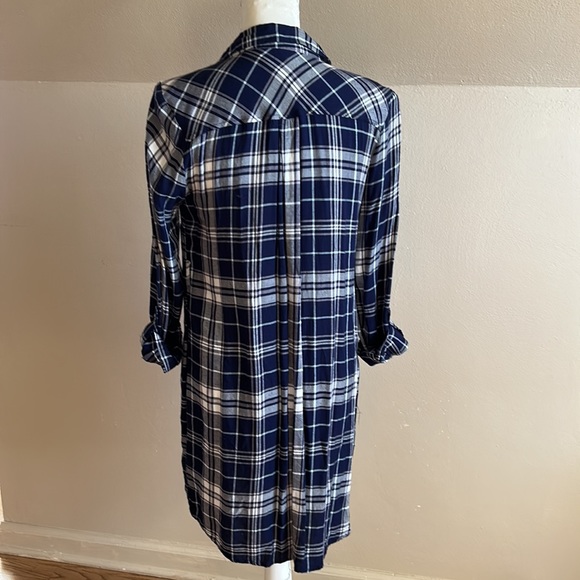 Motherhood flannel plaid maternity dress navy and white button front - Picture 3 of 11